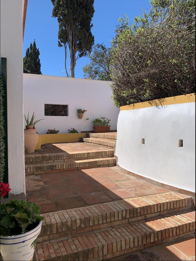 Encantador Apartamento-Centrico-Con Amplio Jardin Torremolinos Luaran gambar