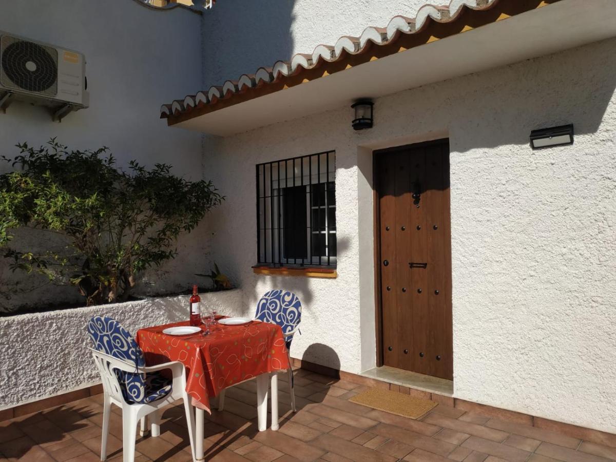 Encantador Apartamento-Centrico-Con Amplio Jardin Torremolinos Luaran gambar