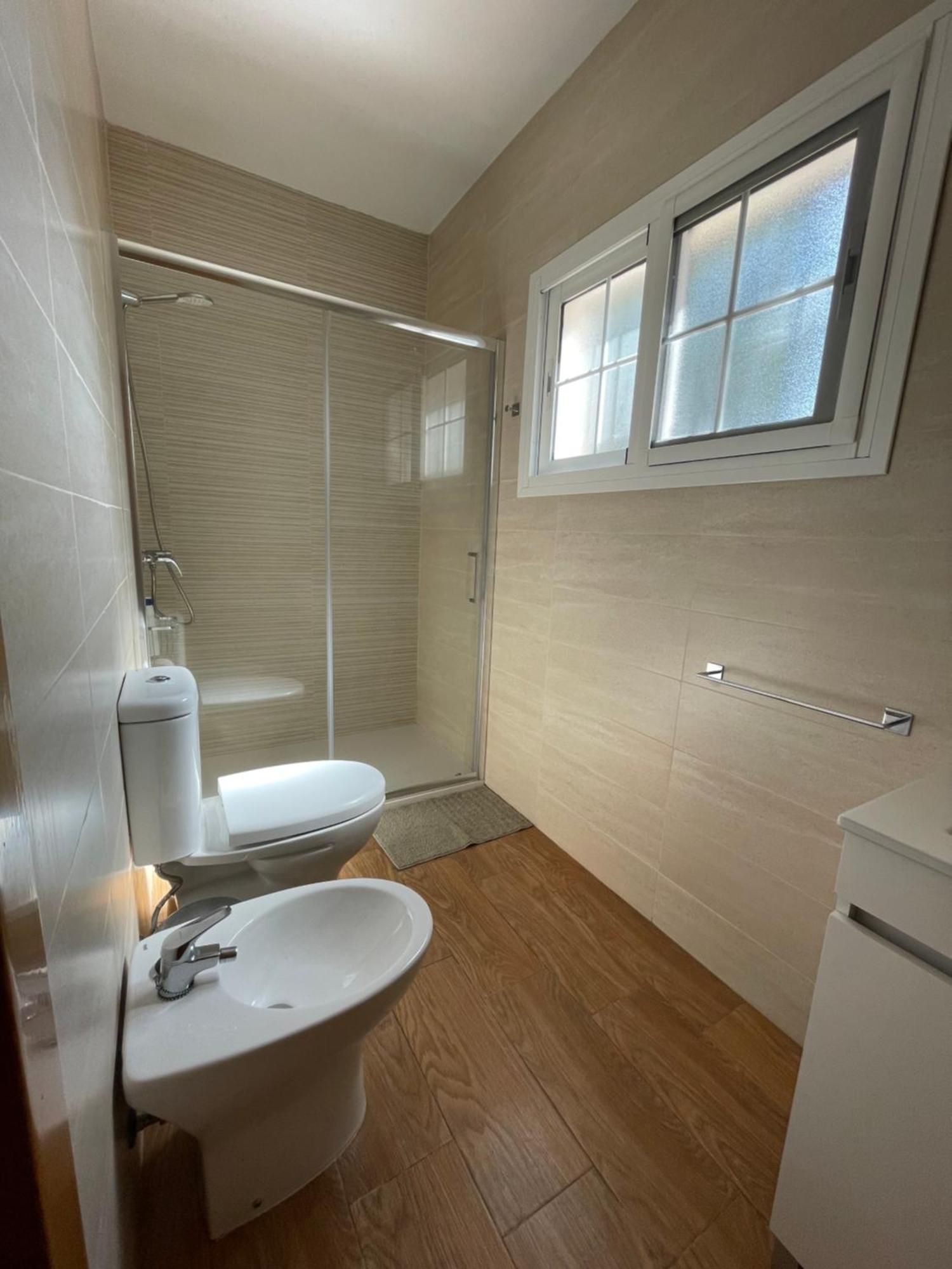 Encantador Apartamento-Centrico-Con Amplio Jardin Torremolinos Luaran gambar