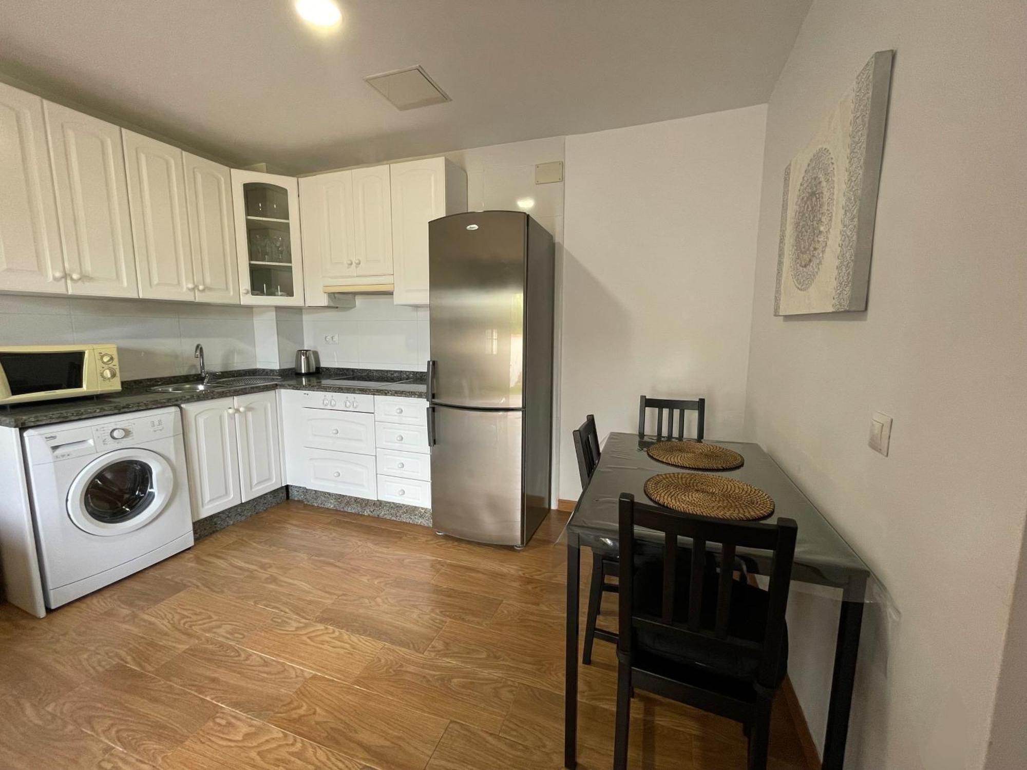 Encantador Apartamento-Centrico-Con Amplio Jardin Torremolinos Luaran gambar